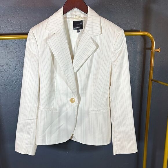 IPEKYOL Pink and cream  Pinstripe Women's Blazer - Picture 2 of 12